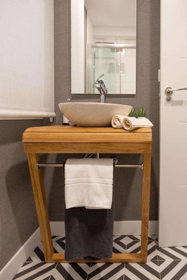Apartamento De Diseno Centrico Con Terraza Espectacular Santiago de Compostela Ngoại thất bức ảnh