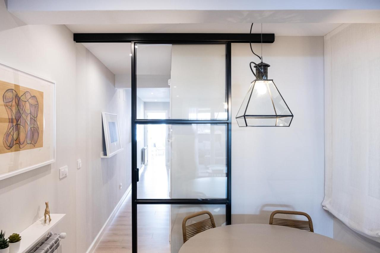 Apartamento De Diseno Centrico Con Terraza Espectacular Santiago de Compostela Ngoại thất bức ảnh